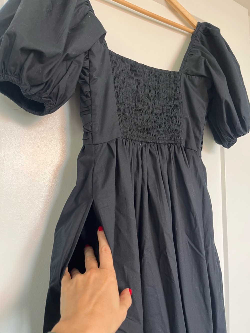Abercrombie Black Puff Sleeve Smocked Midi Dress w/ Pockets Size S - Picture 4 of 11